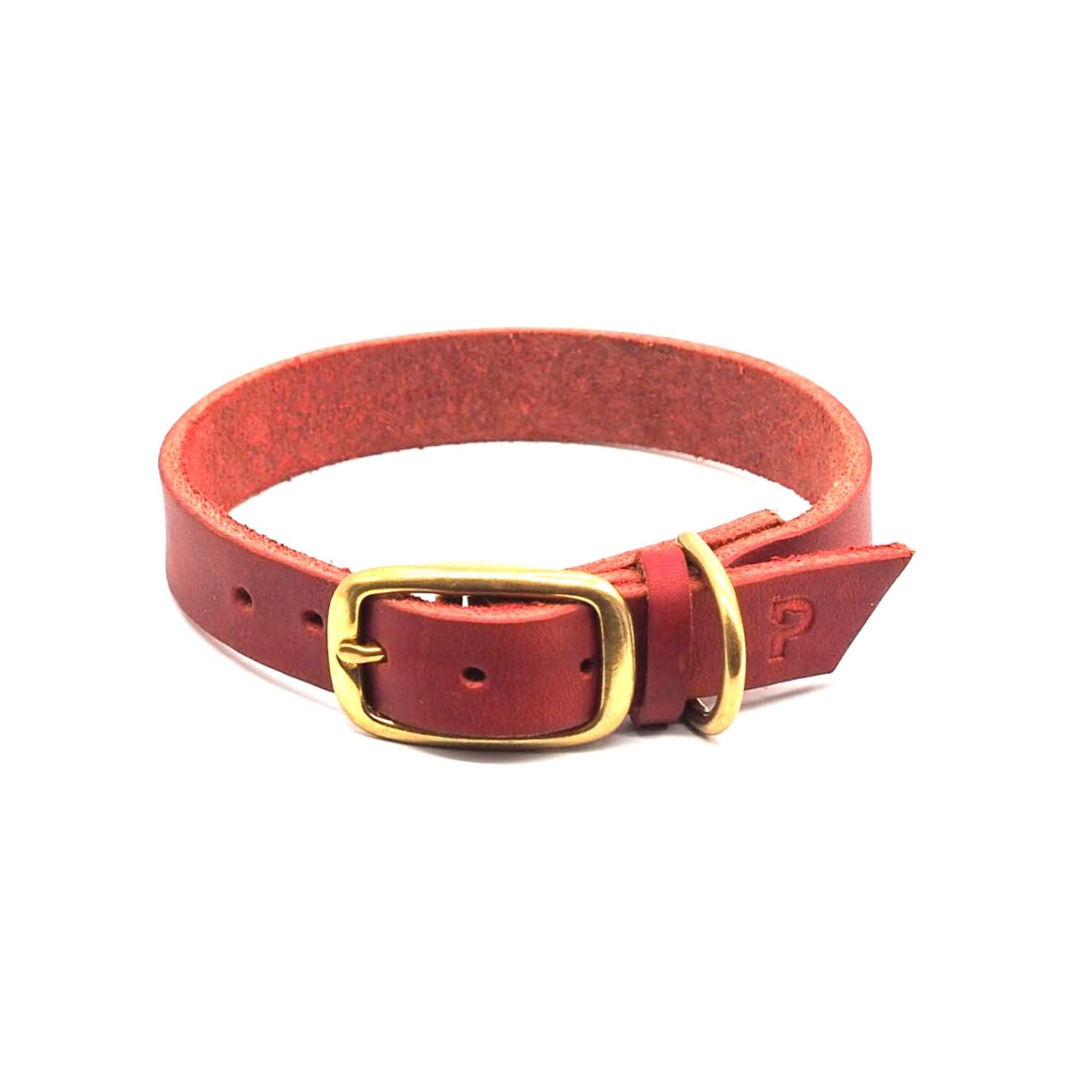 Personalizable puppy collar made of greased leather