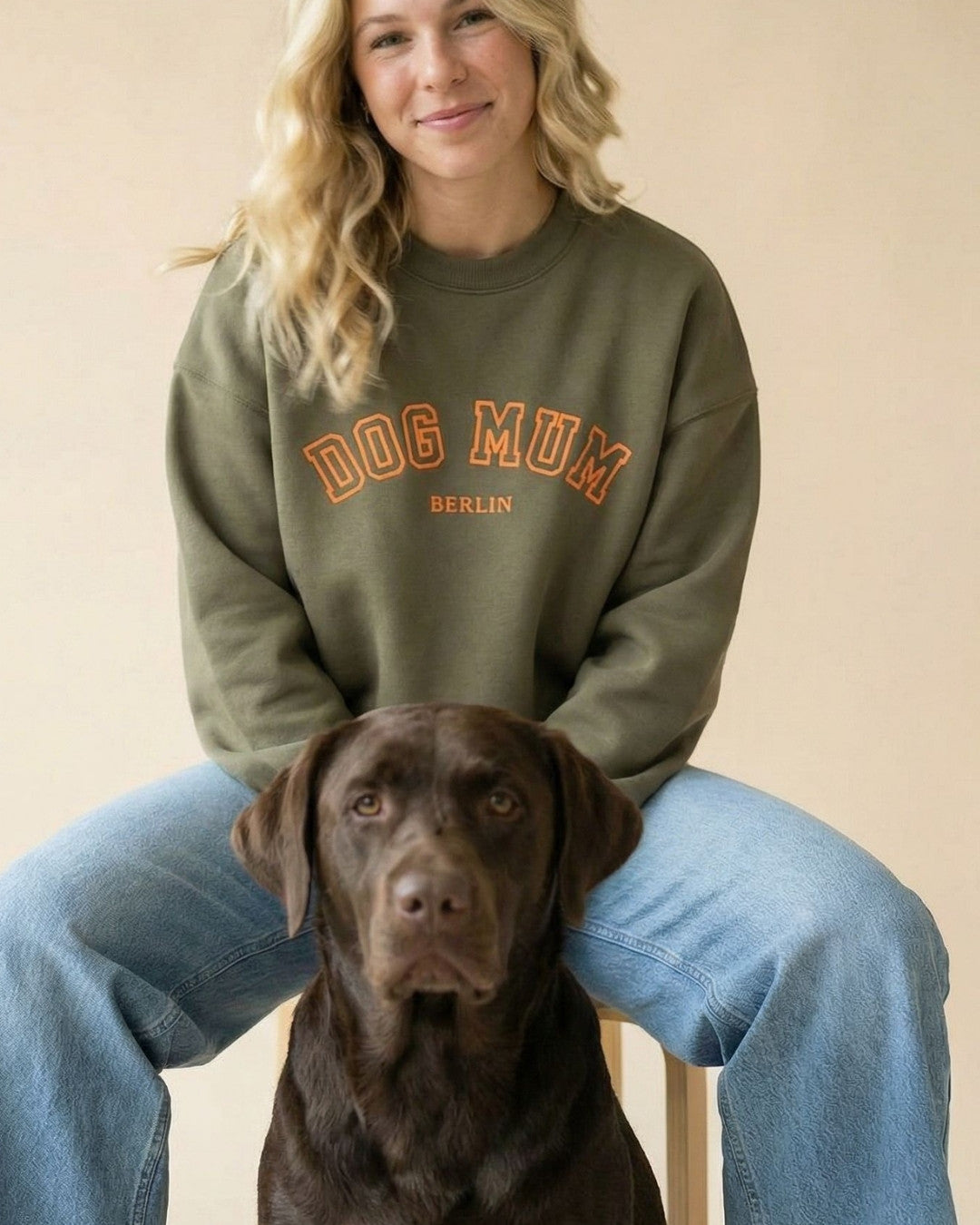 Organic Sweatshirt 'DOG MUM Berlin' | Forest Green