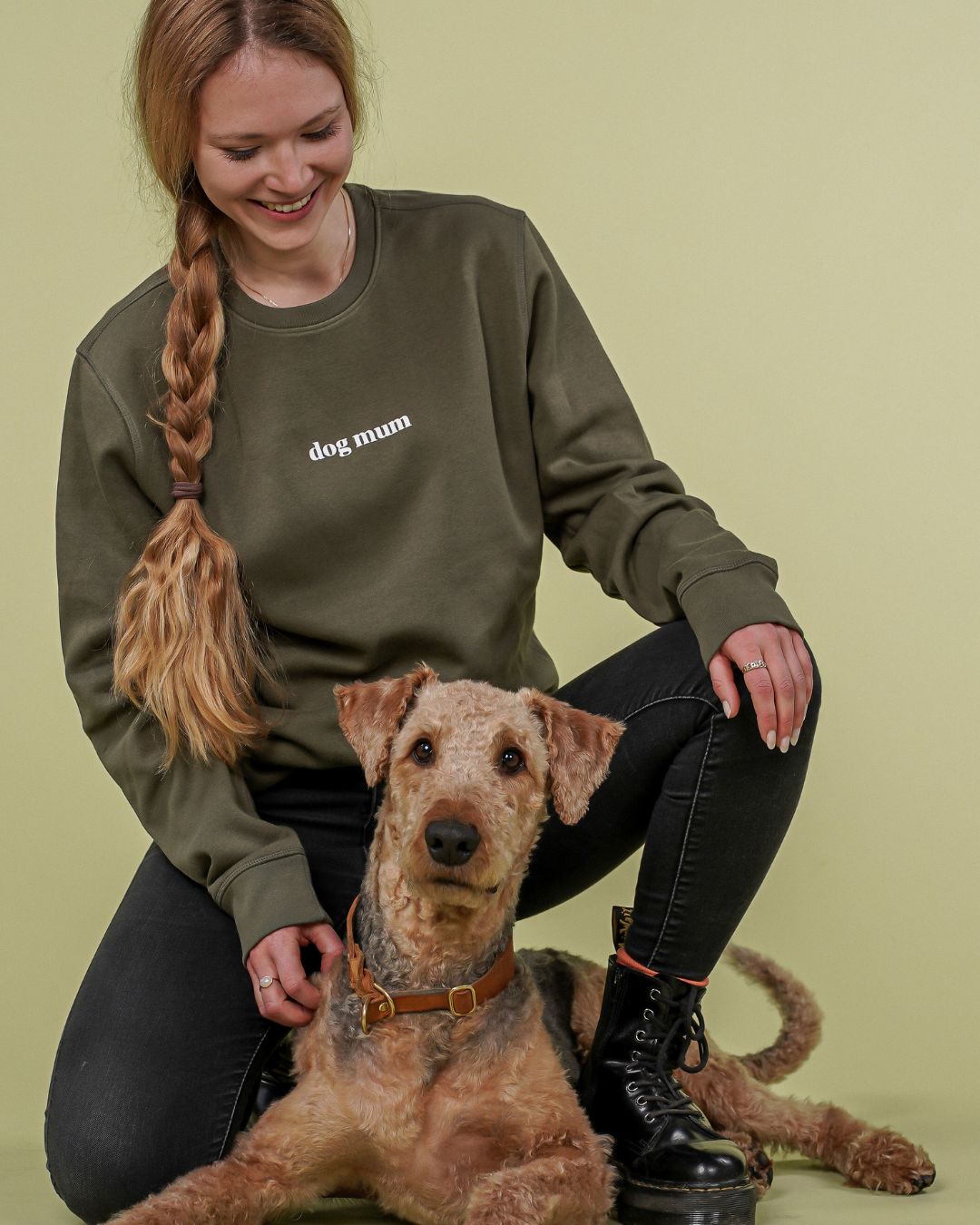 Organic sweatshirt 'dog mum' | Forest Green