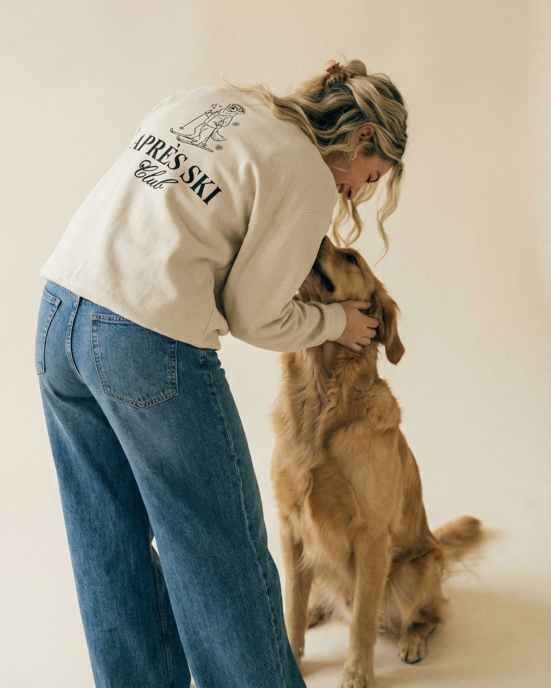 Limited | Organic Sweatshirt 'Après Ski Club' | Vintage White