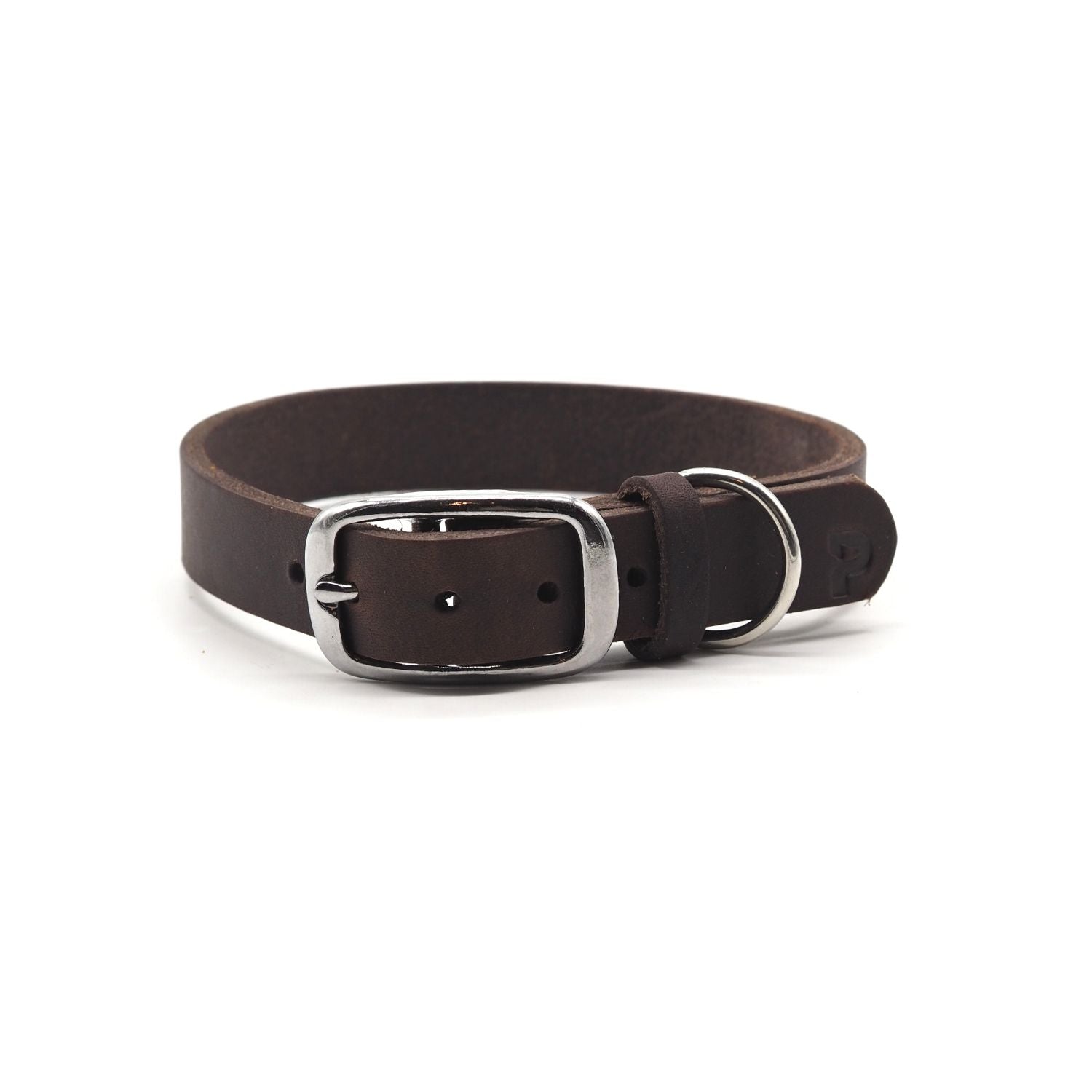 Narrow leather collar in chestnut