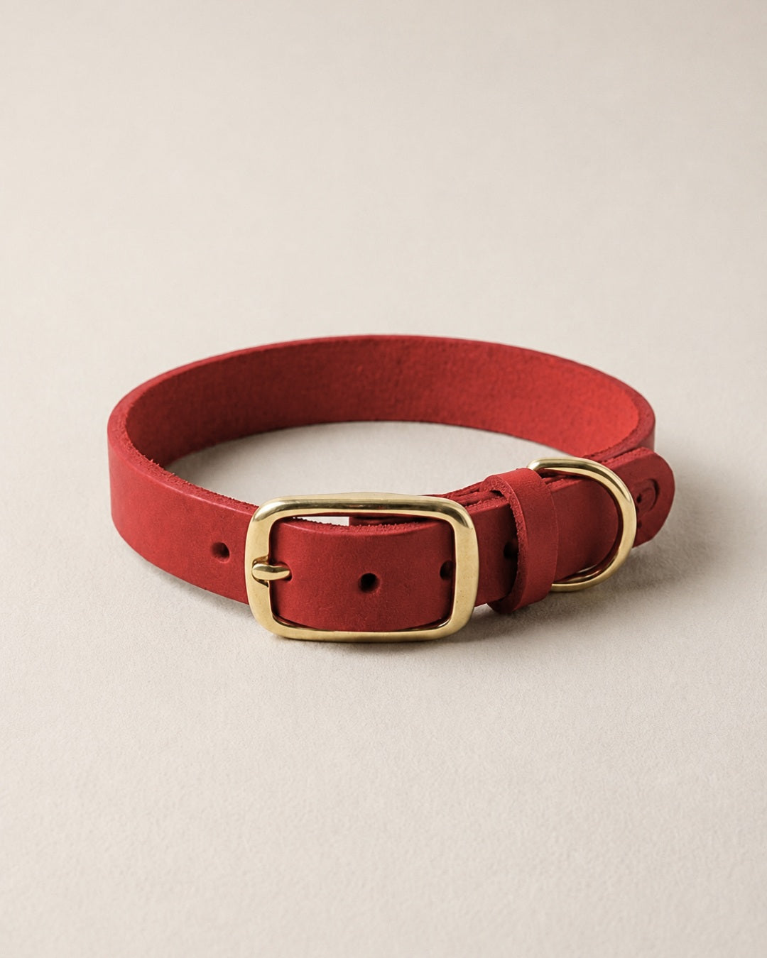 Schmales Lederhalsband in Chili