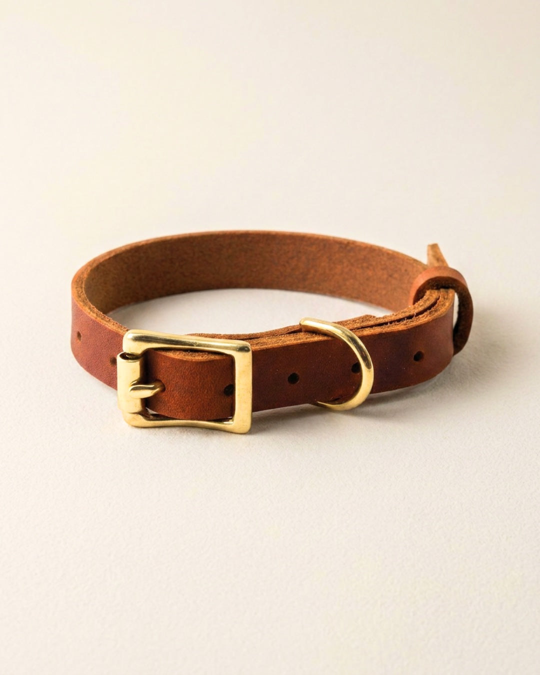 Personalisierbares Welpenhalsband aus Fettleder